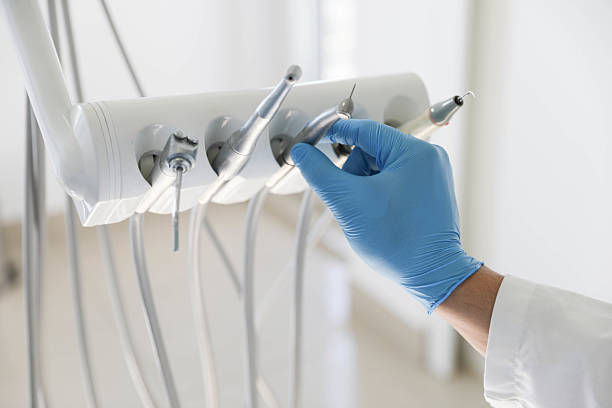 Professional Emergency Dentist technician working in Mattawan, MI